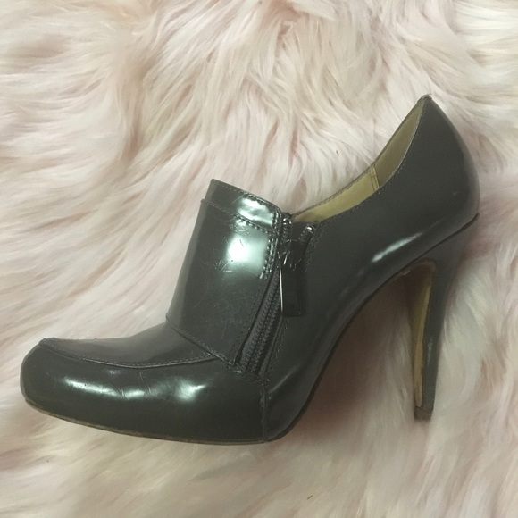Boutique Tisha Grey Booties Nordstrom Zipper Heel Career Classic Indie Glam - Picture 3 of 9
